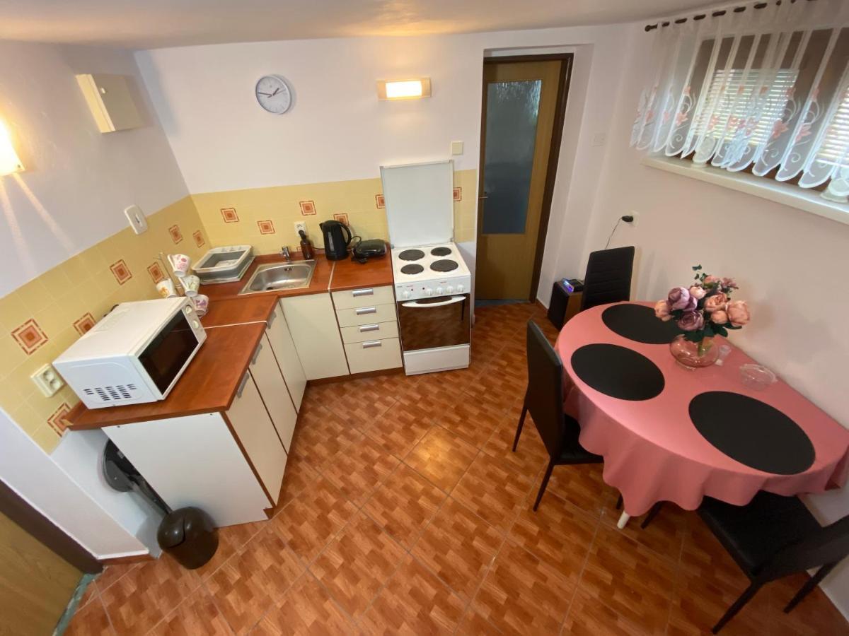 Privat Tilia Apartman Ivachnófalu Kültér fotó