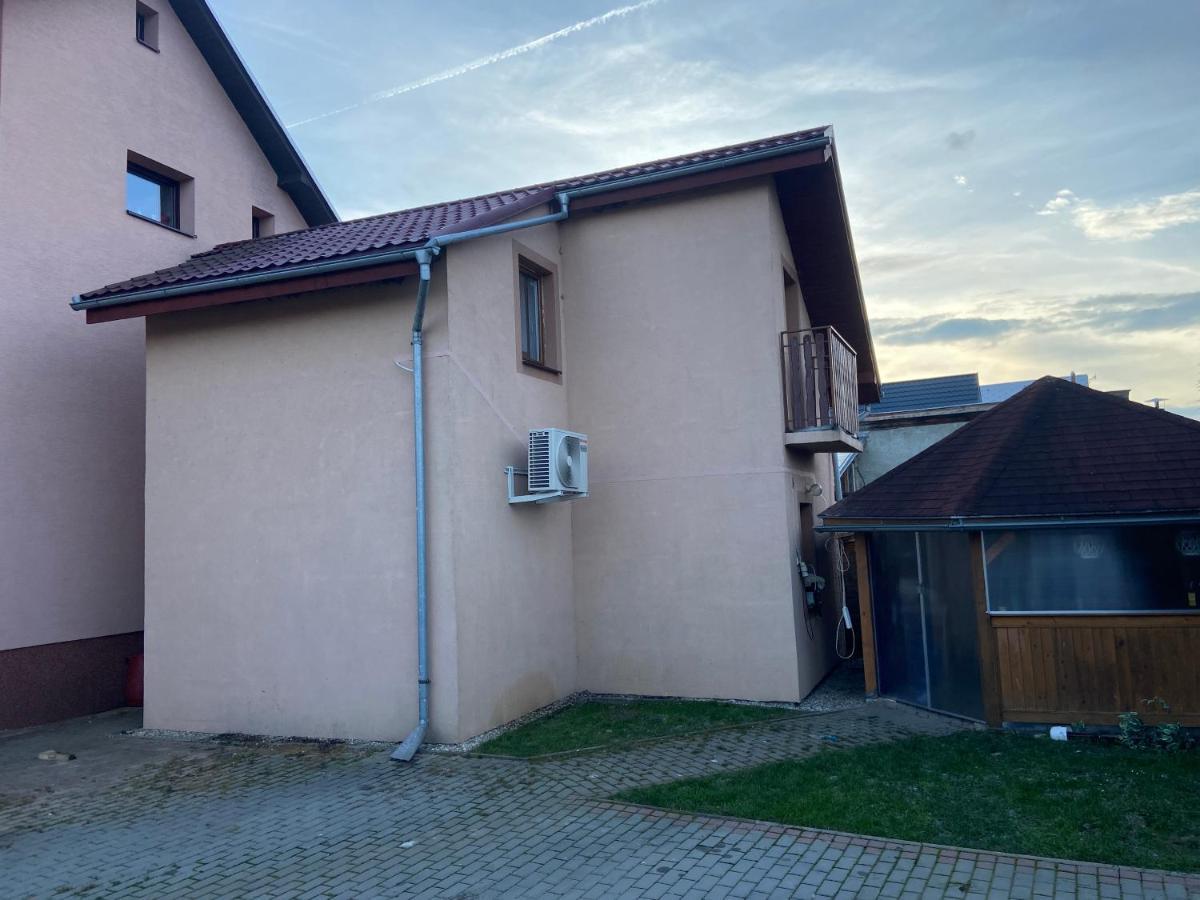 Privat Tilia Apartman Ivachnófalu Kültér fotó